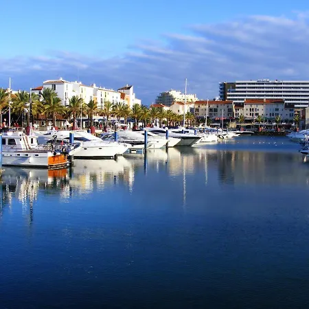 Charming With Shared Pool In - 60 M² شقة