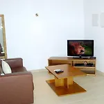 Charming With Shared Pool In - 60 M² Appartement