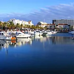 Charming With Shared Pool In - 60 M² Appartement