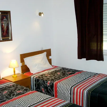 Apartment Charming With Shared Pool *