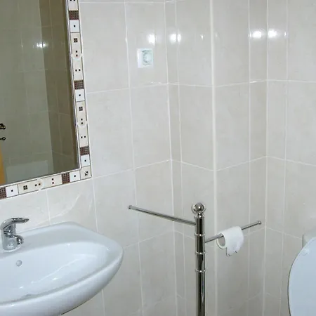 Charming With Shared Pool In - 60 M² Appartement Albufeira