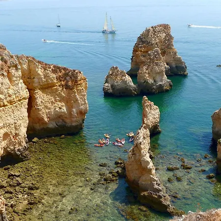 Charming With Shared Pool In - 60 M² Apartman Albufeira