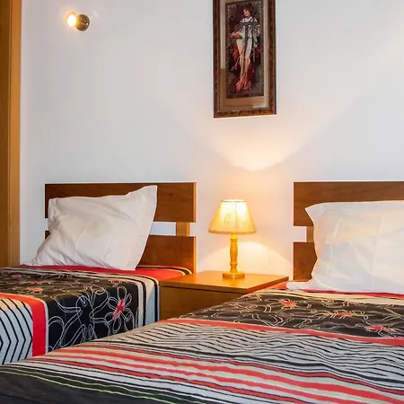 Charming With Shared Pool In - 60 M²