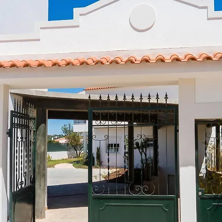 Charming With Shared Pool In - 60 M² Lejlighed Albufeira